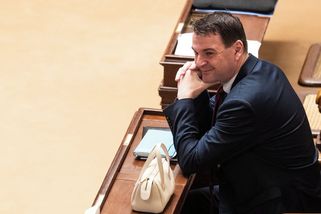 Zpravodajství ČT nemám co vytknout, řekl Macinka. Na zrušení poplatků trvá - Seznam Zprávy
